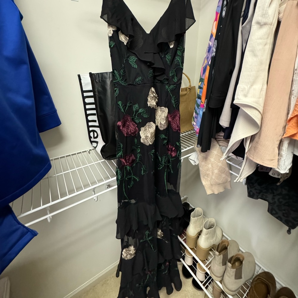 Lulus black floral embroidered maxi dress